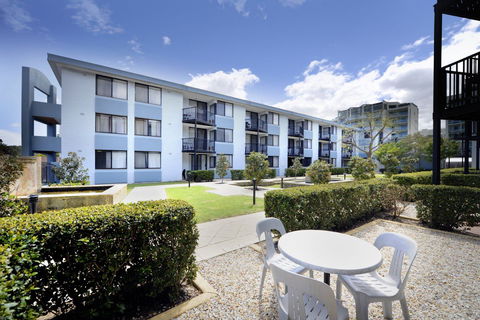 Assured Waterside Apartments - Surfers Paradise Gold Coast 0