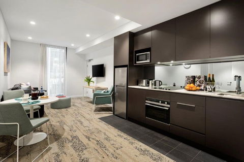 Quest North Sydney - Surfers Paradise Gold Coast 2