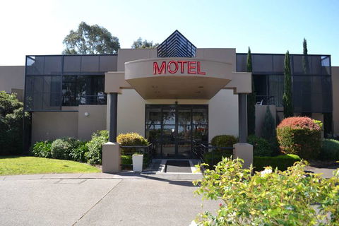 Dingley International Hotel - Surfers Paradise Gold Coast 0