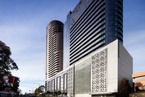 The Chen - Art Series - Surfers Paradise Gold Coast 0