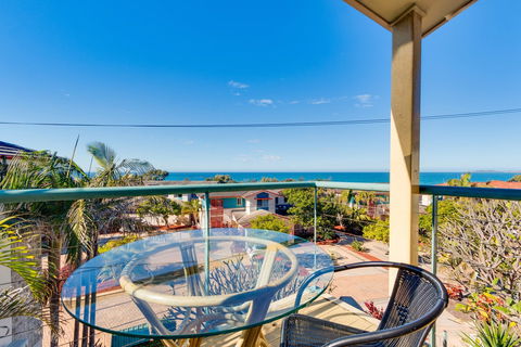 Aqualuna Beach Resort - Surfers Paradise Gold Coast 0