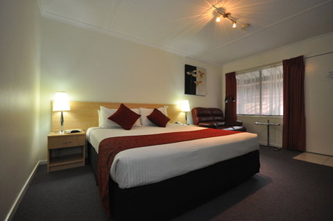Edinburgh Motor Inn Warragul - Surfers Paradise Gold Coast 2