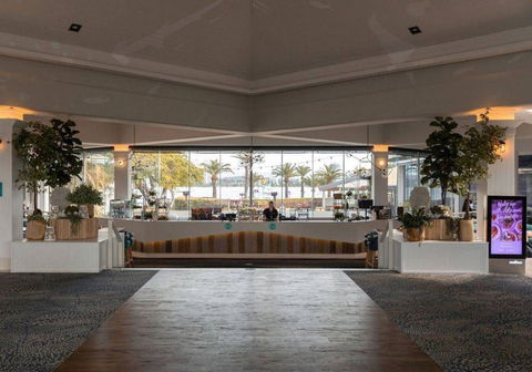Sea World Resort - Surfers Paradise Gold Coast 2
