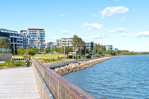 Astra Apartments Rhodes - Surfers Paradise Gold Coast 2