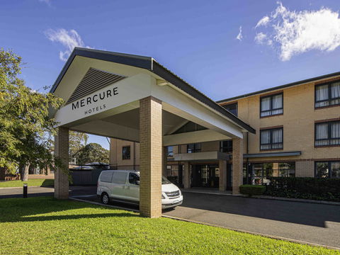 Mercure Sydney Macquarie Park - Surfers Paradise Gold Coast 0