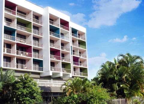 Cairns Plaza Hotel - Surfers Paradise Gold Coast 0
