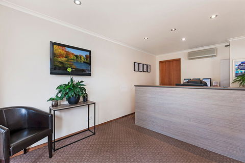 AAt 28 Goldsmith Motel - Surfers Paradise Gold Coast 1