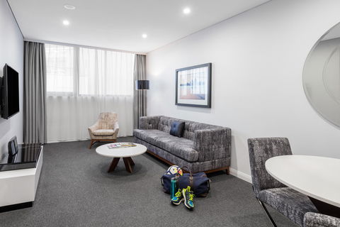 Meriton Serviced Apartments North Sydney - Surfers Paradise Gold Coast 4