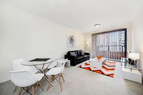 Astra Sydney-Hosking Place - Surfers Paradise Gold Coast 4