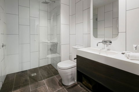 Quest Canberra City Walk - Surfers Paradise Gold Coast 4