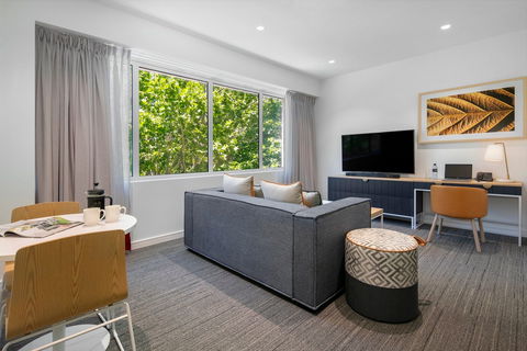 Quest Canberra City Walk - Surfers Paradise Gold Coast 7