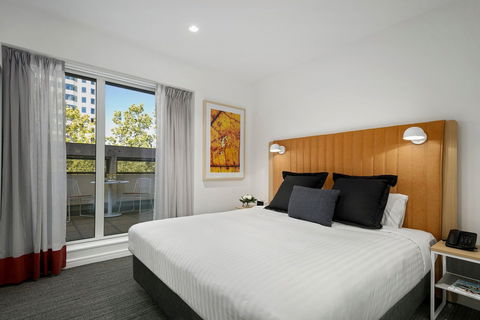 Quest Canberra City Walk - Surfers Paradise Gold Coast 8