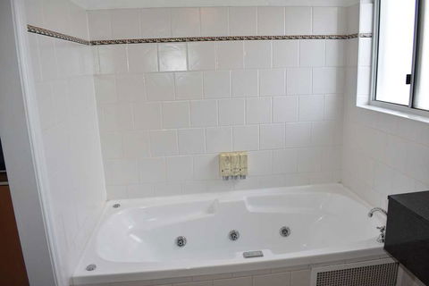 Best Western Coachman's Inn Motel - Surfers Paradise Gold Coast 13