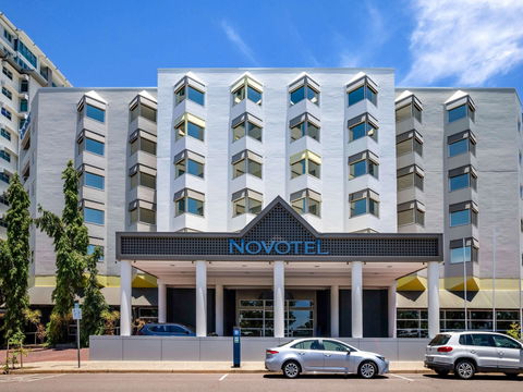 Novotel Darwin Atrium - Surfers Paradise Gold Coast 1