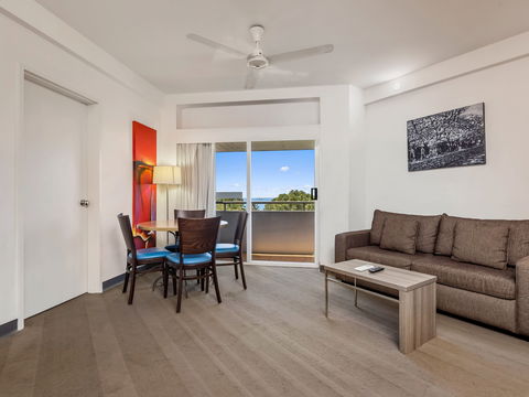 Novotel Darwin Atrium - Surfers Paradise Gold Coast 6
