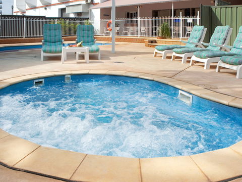 Novotel Darwin Atrium - Surfers Paradise Gold Coast 9