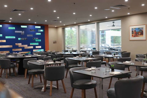 DoubleTree By Hilton Esplanade Darwin - Surfers Paradise Gold Coast 12