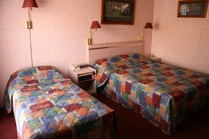 Cootamundra Gardens Motel - Surfers Paradise Gold Coast 1