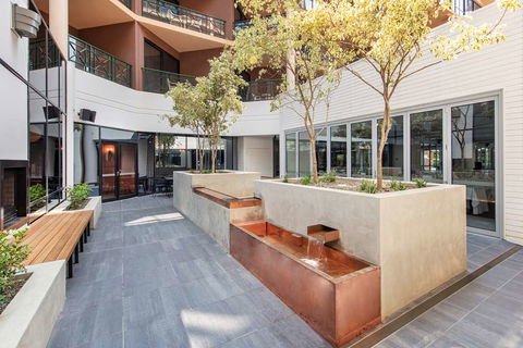 Amora Hotel Riverwalk Melbourne - Surfers Paradise Gold Coast 2