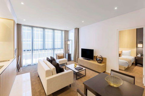 SKYE Suites Sydney - Surfers Paradise Gold Coast 2