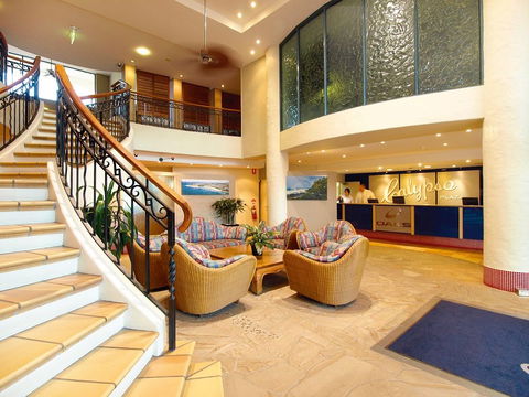 Oaks Calypso Plaza Resort - Surfers Paradise Gold Coast 1