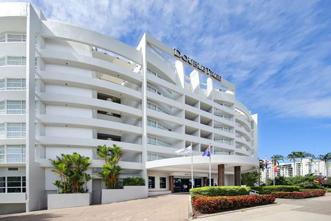 DoubleTree By Hilton Cairns - Surfers Paradise Gold Coast 0