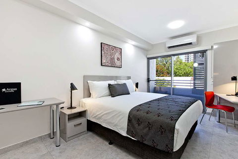Argus Hotel Darwin - Surfers Paradise Gold Coast 2