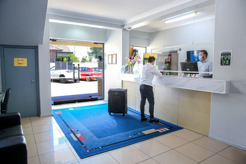 Metro Inn Ryde - Surfers Paradise Gold Coast 2