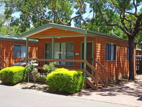 Adelaide Caravan Park - Surfers Paradise Gold Coast 1