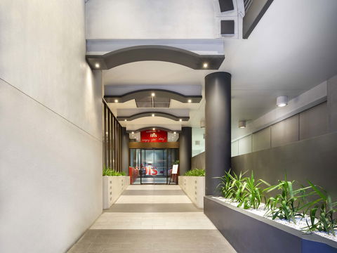 Ibis Hotel - Surfers Paradise Gold Coast 1