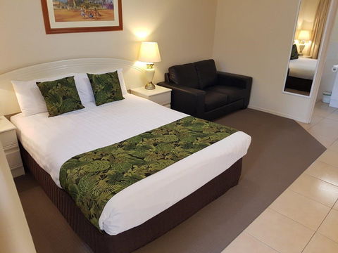 The Palms Motel, Chinchilla - Surfers Paradise Gold Coast 2
