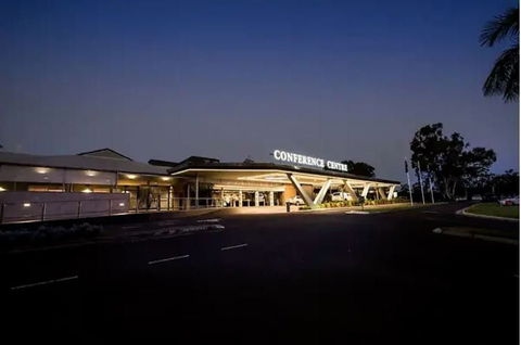 Alexandra Hills Hotel - Surfers Paradise Gold Coast 1