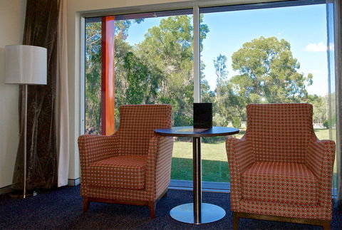Alexandra Hills Hotel - Surfers Paradise Gold Coast 2
