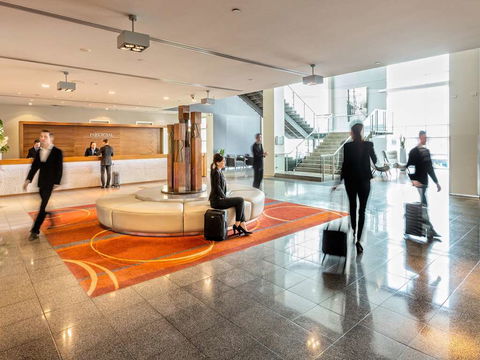 PARKROYAL Melbourne Airport - Surfers Paradise Gold Coast 2