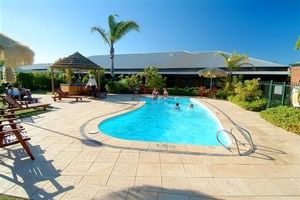 Dunsborough Central Motel - Surfers Paradise Gold Coast 0
