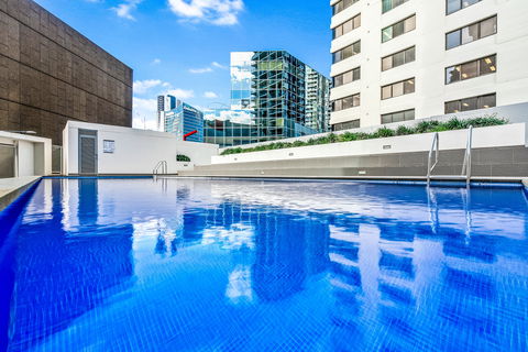 Astra Apartments Parramatta - Surfers Paradise Gold Coast 10