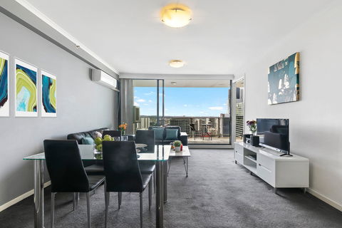 Astra Apartments Parramatta - Surfers Paradise Gold Coast 12