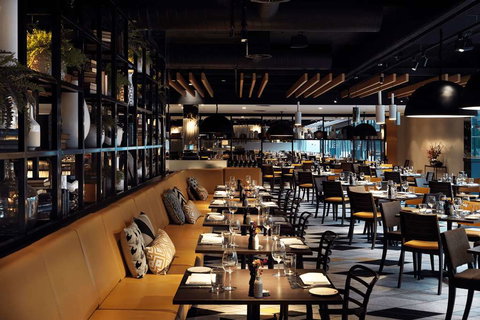 QT Canberra - Surfers Paradise Gold Coast 13