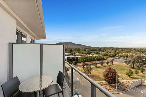 Adina Serviced Apts Canberra Dickson - Surfers Paradise Gold Coast 8