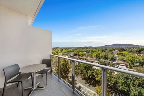 Adina Serviced Apts Canberra Dickson - Surfers Paradise Gold Coast 14