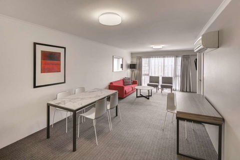Adina Serviced Apartments James Court - Surfers Paradise Gold Coast 5
