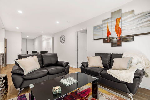 Astra Apartments Newcastle - Surfers Paradise Gold Coast 6