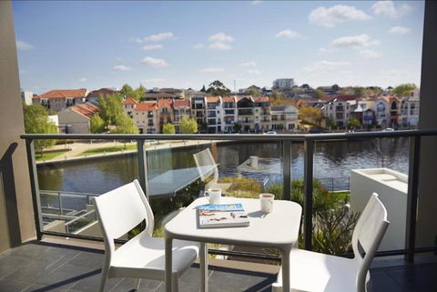 The Sebel East Perth - Surfers Paradise Gold Coast 10