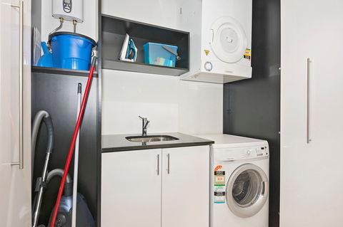 Astra Apartments Perth - Surfers Paradise Gold Coast 15