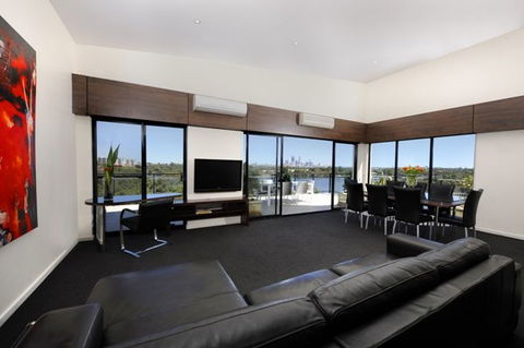 Assured Ascot Quays Apartment Hotel - Surfers Paradise Gold Coast 6