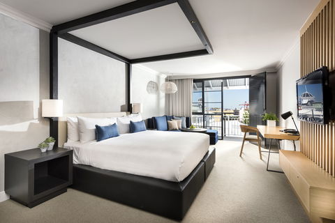 Tradewinds Hotel - Surfers Paradise Gold Coast 1