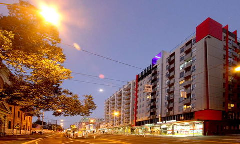 Arrow On Swanston - Surfers Paradise Gold Coast 1