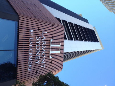 Larmont Sydney By Lancemore - Surfers Paradise Gold Coast 1