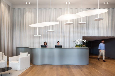 Larmont Sydney By Lancemore - Surfers Paradise Gold Coast 2