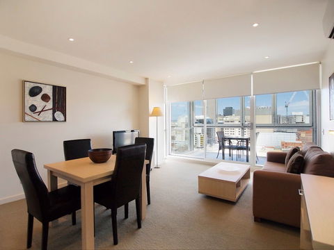 IStay Precinct - Surfers Paradise Gold Coast 2